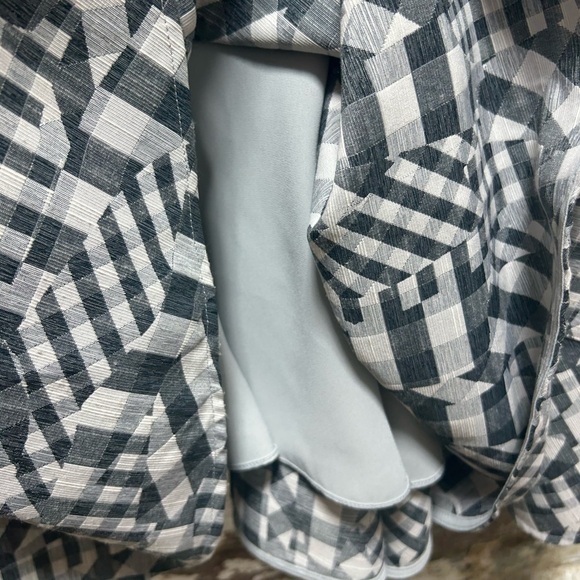 Prose & Poetry Gray and White Checkered Sleeveless Mini Length Dress. Size Small - Picture 7 of 10